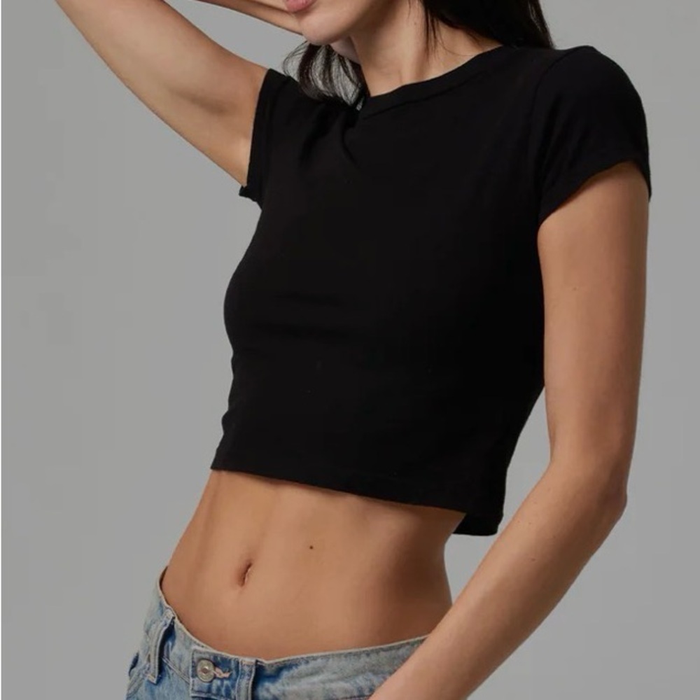 Talentless Baby Cropped Tee in Black